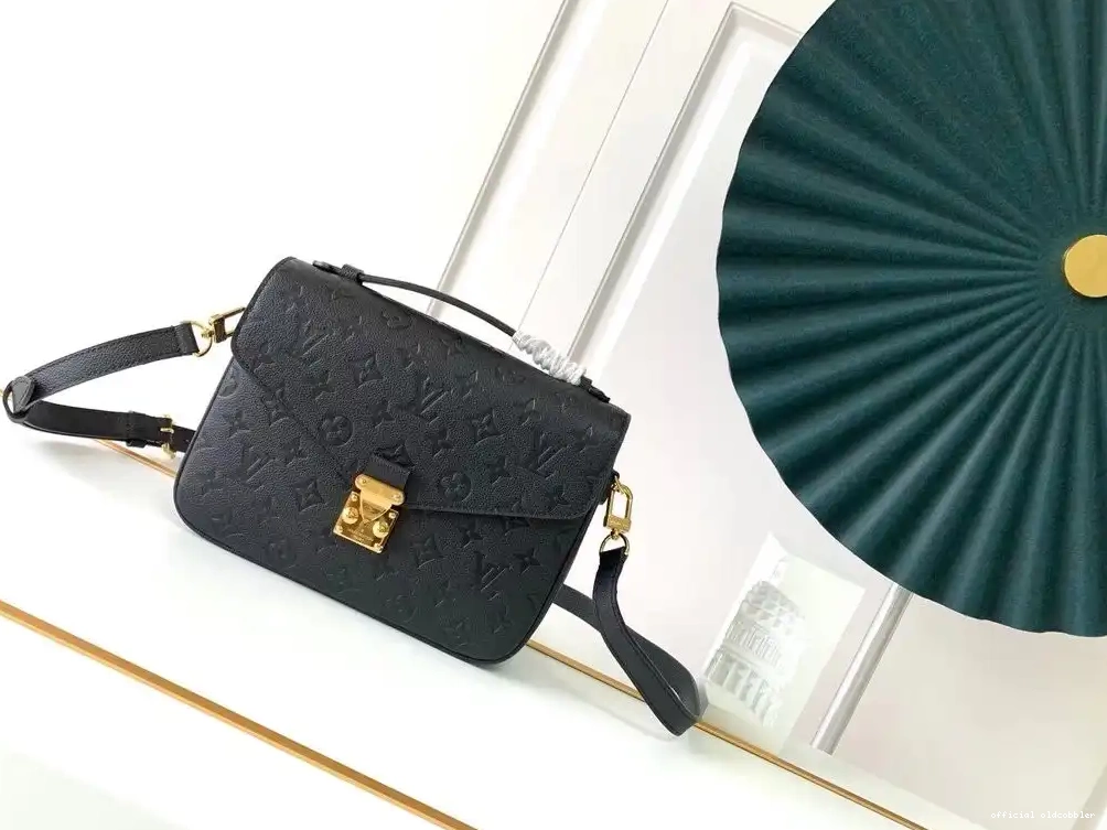 Official oldcobbler Louis Pochette Metis Vuitton 0516